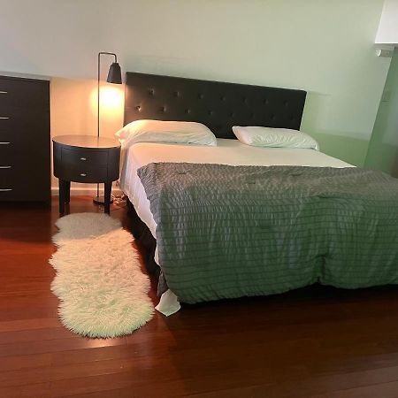 Full loft-style apartment near Omni New Haven Exteriör bild