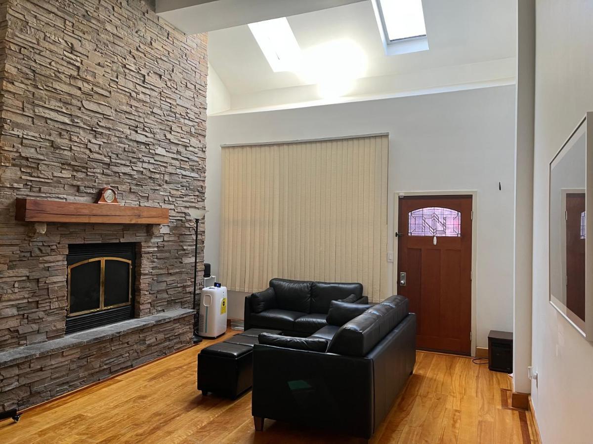 Full loft-style apartment near Omni New Haven Exteriör bild