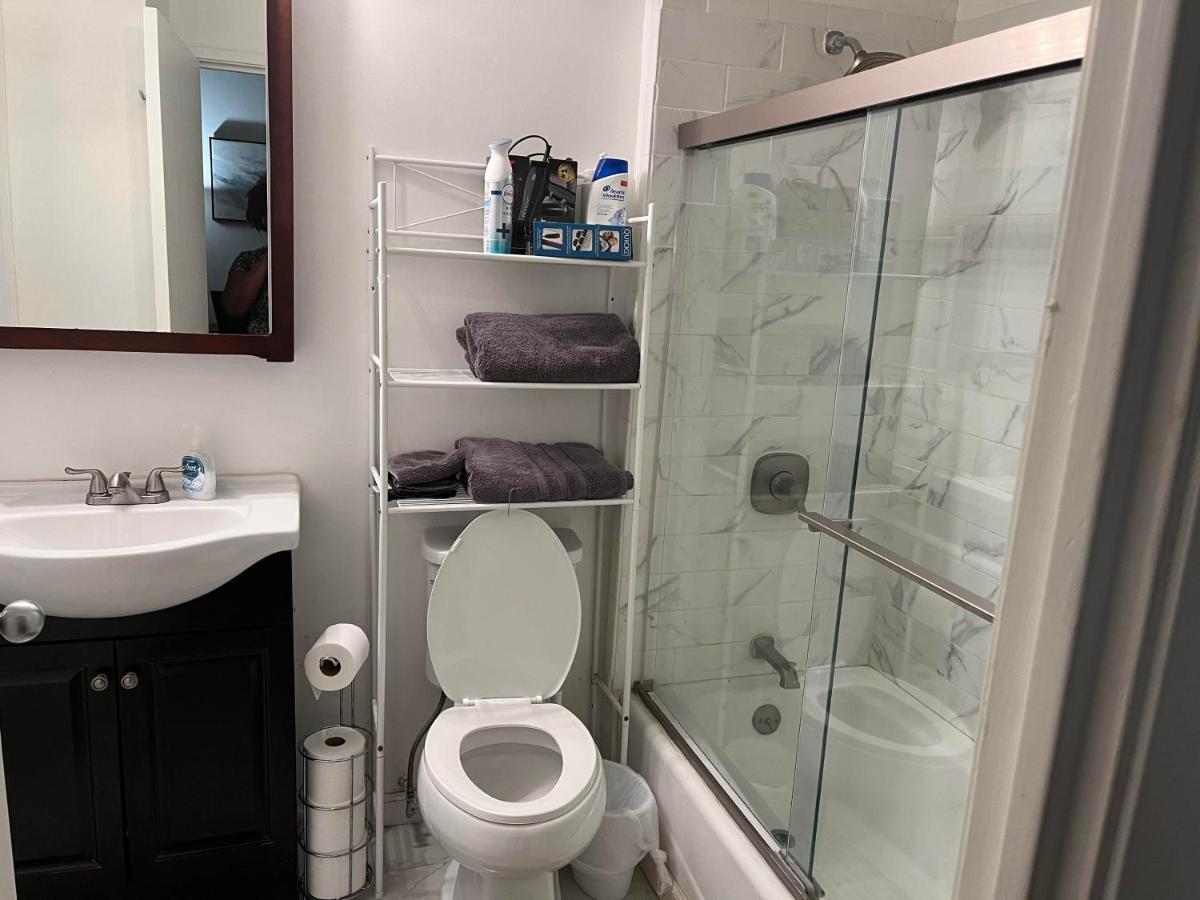 Full loft-style apartment near Omni New Haven Exteriör bild