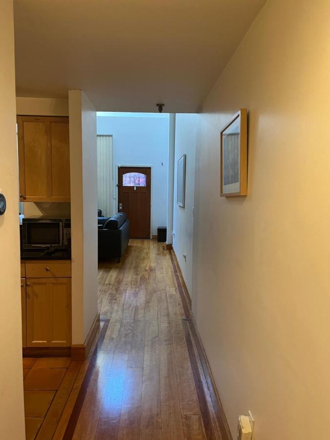Full loft-style apartment near Omni New Haven Exteriör bild